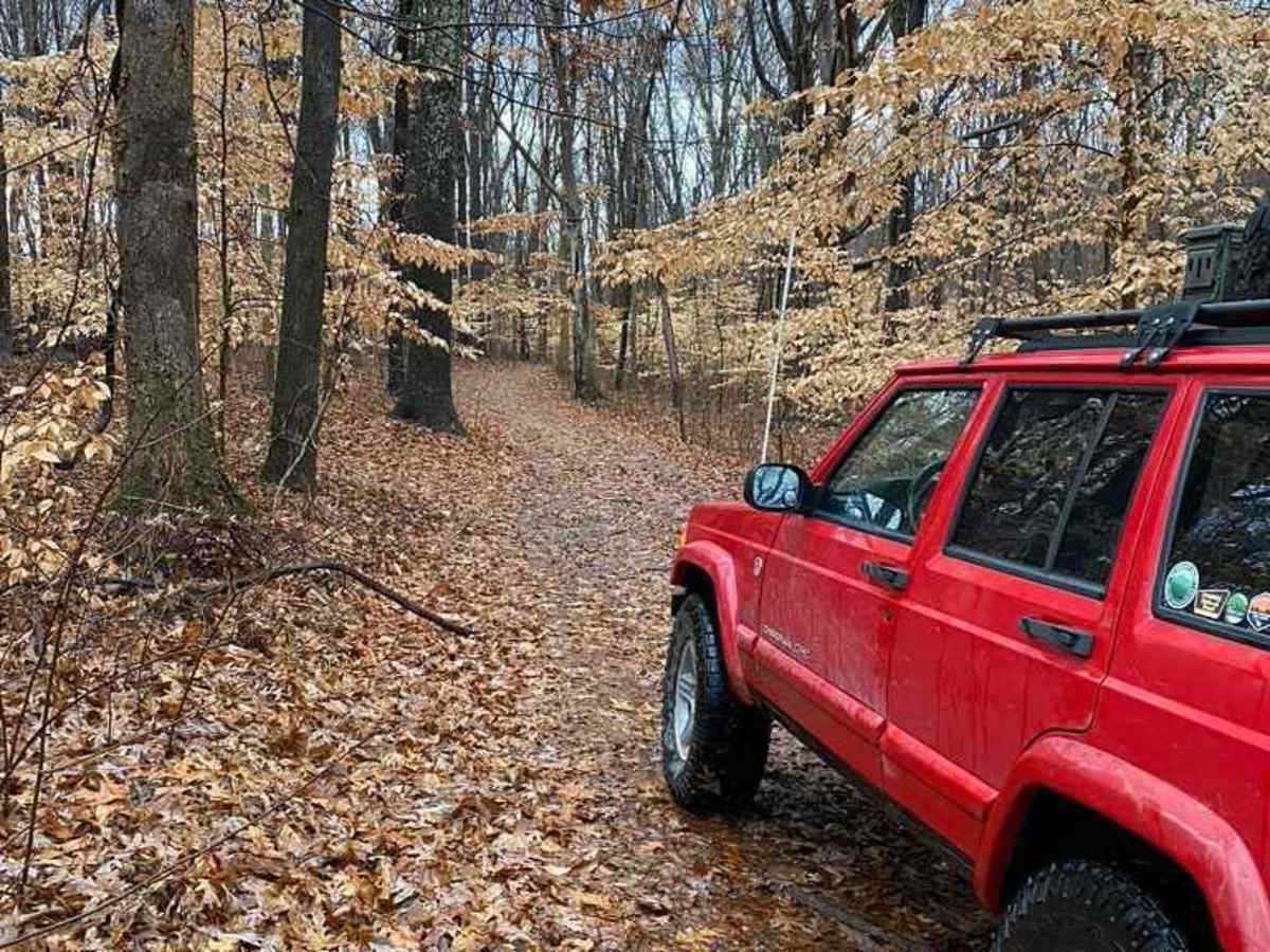 West Silica Hill Road trail photo