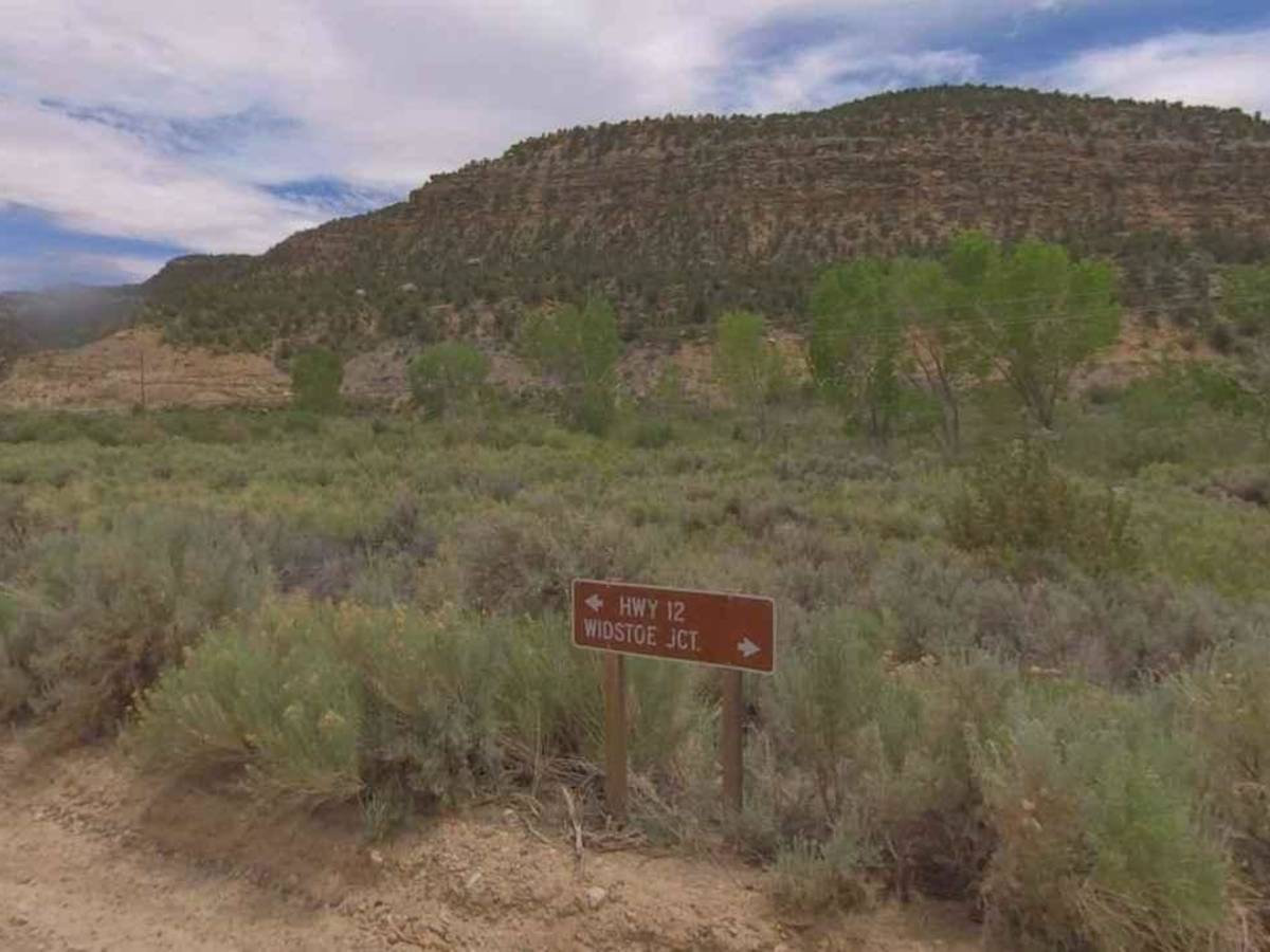 Old Escalante Road FH 17 photo 3