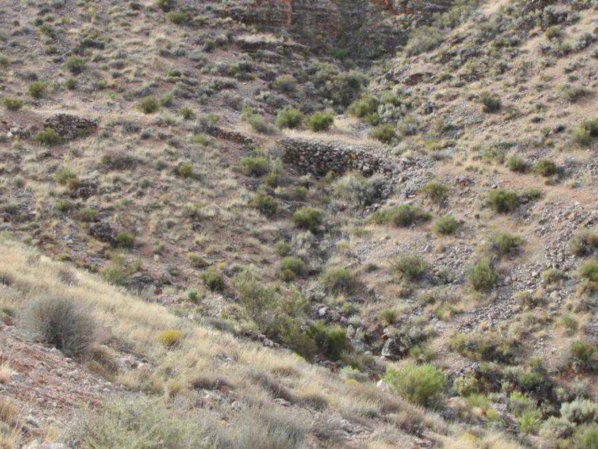 Honeymoon Trail - Hurricane Cliffs photo 2