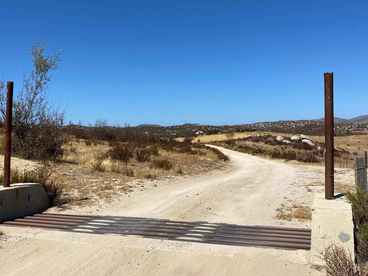 Rancho El Coyote Road photo 4