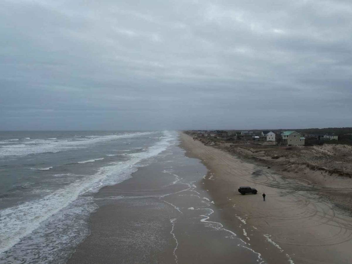 NC12 - Carova 4x4 Beach trail photo