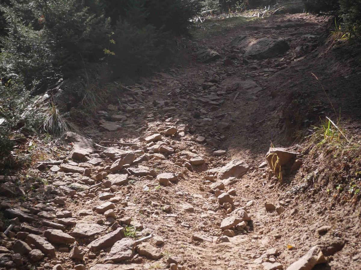 Devil Mountain photo 4