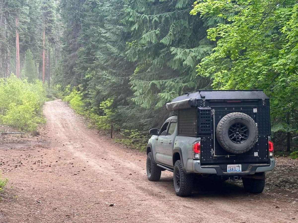 Little Chumstick Creek Road trail photo