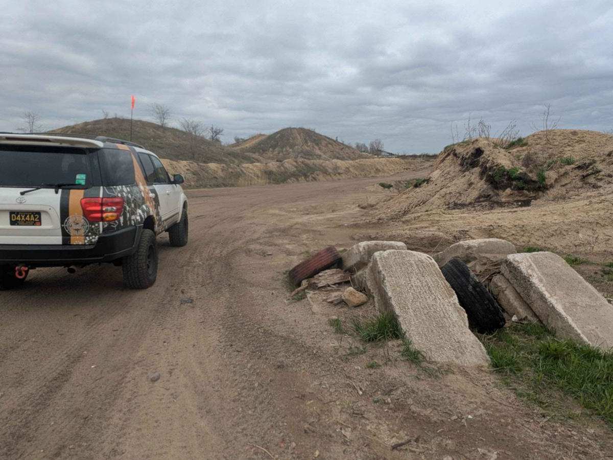Entrance / Exit Trail photo 2