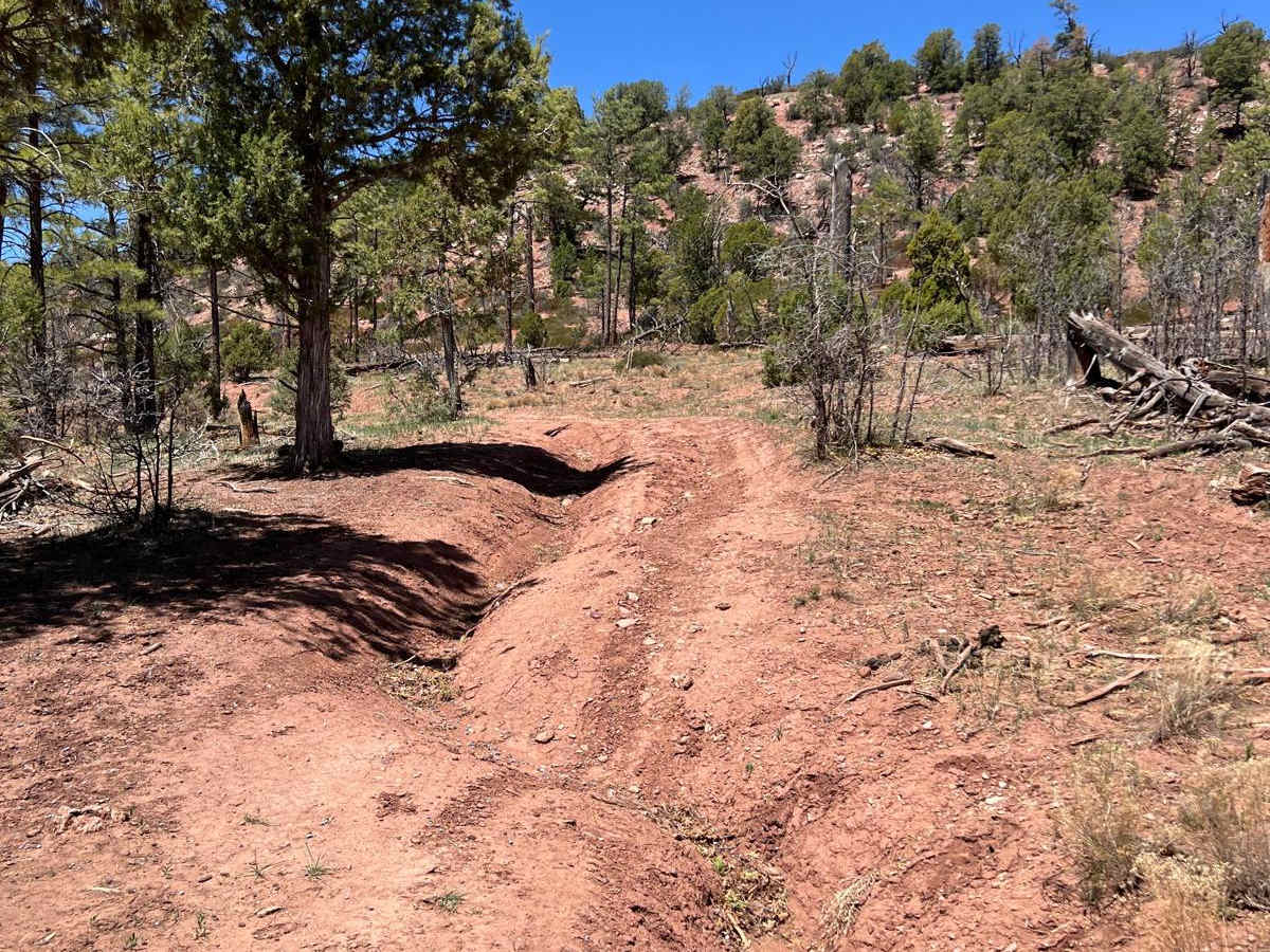 Straight Ridge photo 2