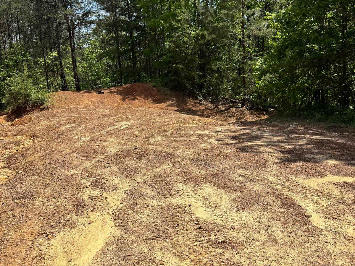 408A trail photo