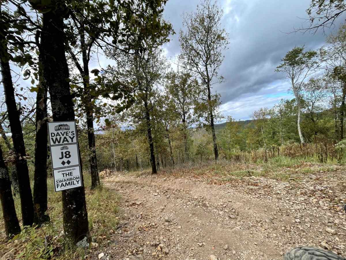 J8 Dave's Way trail photo