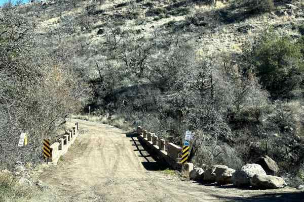 Fossil Creek to Irving Trailhead
