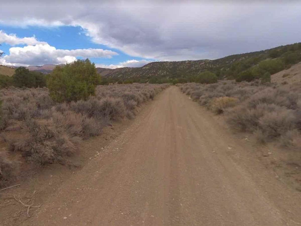Coal Bench Road-Garfield County 7800 photo 2