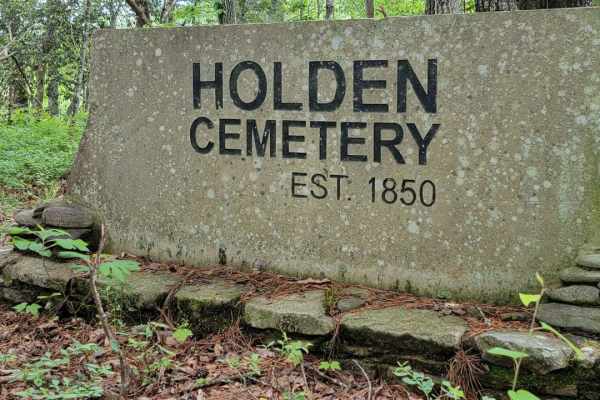 Holden Cemetary Road