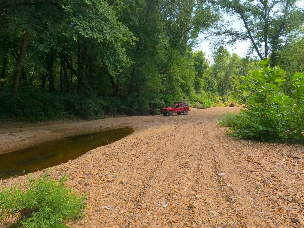 Oyster Bar Bend trail photo