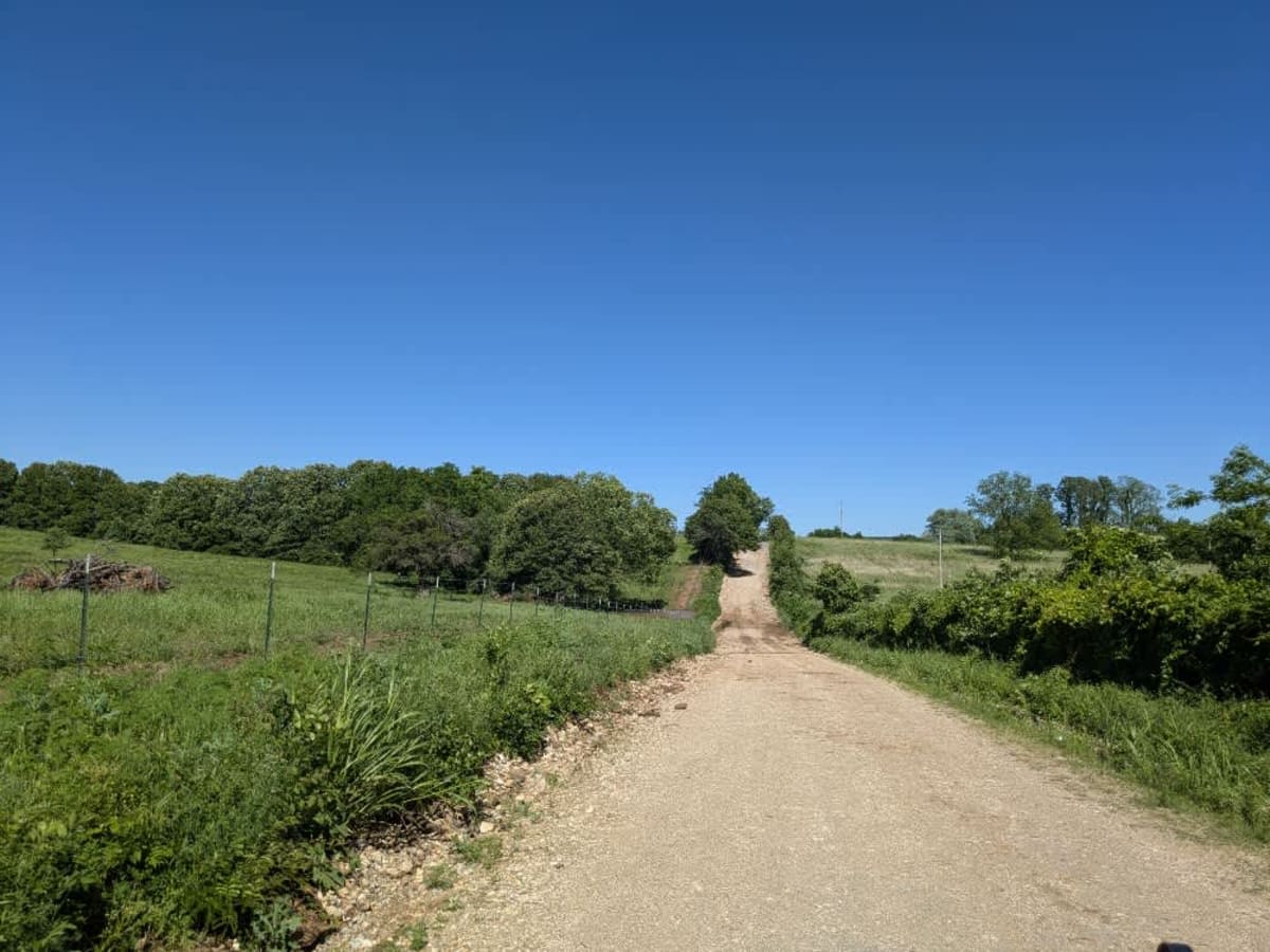 West 850 trail photo
