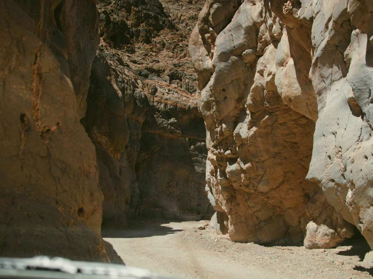 Titus Canyon trail photo