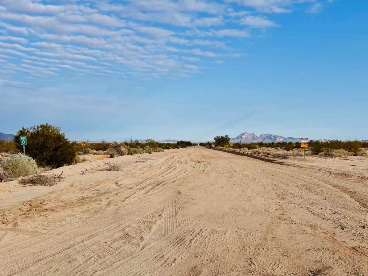 Eastern Gasline - Courthouse Rock Access trail photo