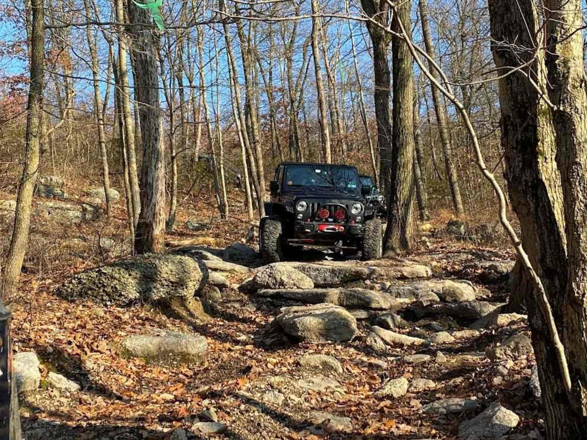 3B Blue trail photo
