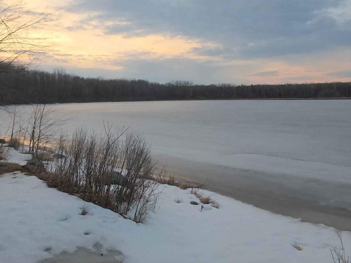 Deer Lake Trail trail photo