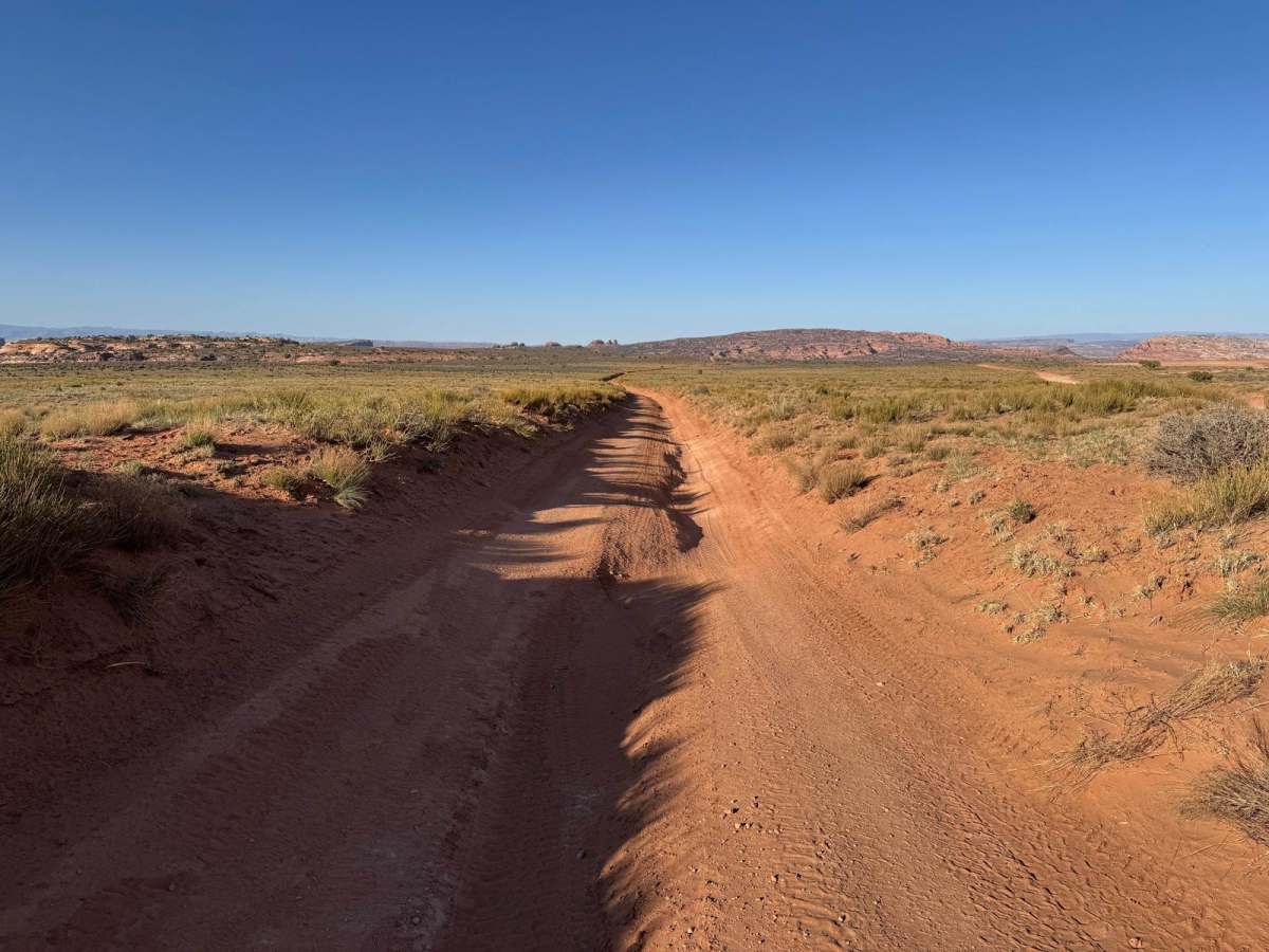 Arths Pasture Road trail photo