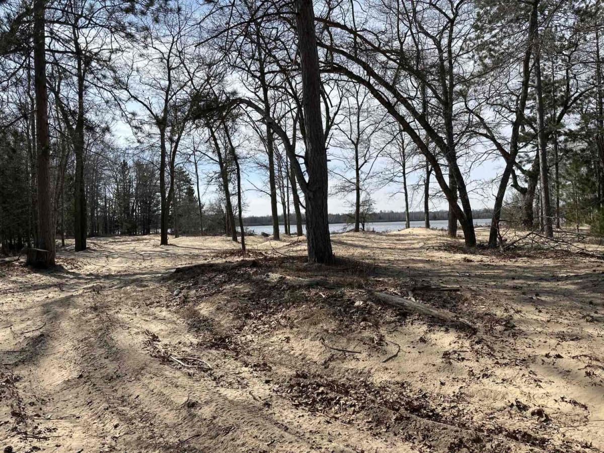 Devils Lake Loop 1 trail photo