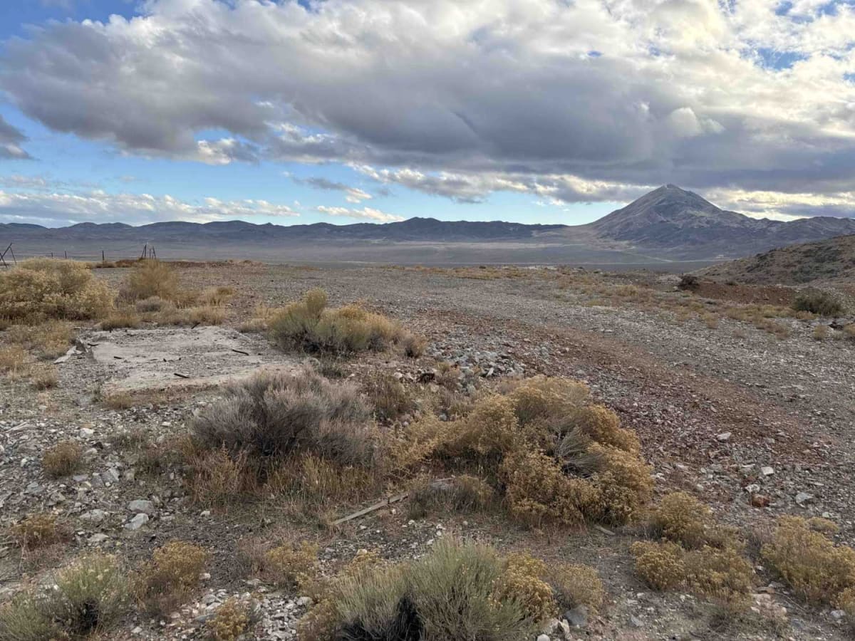 Chalk Mountain photo 3