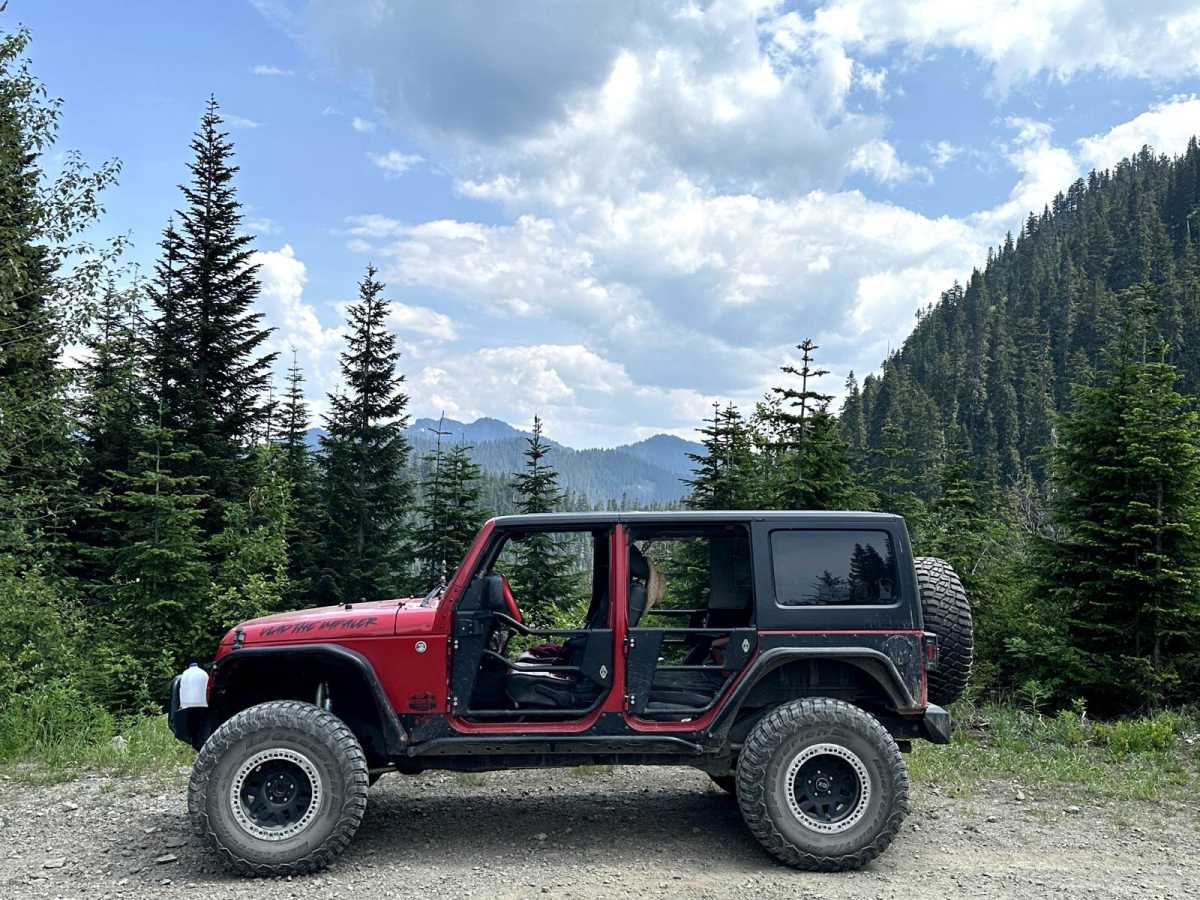 Canyon Ridge Road trail photo