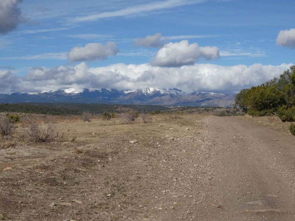 Eagle Lakes trail photo