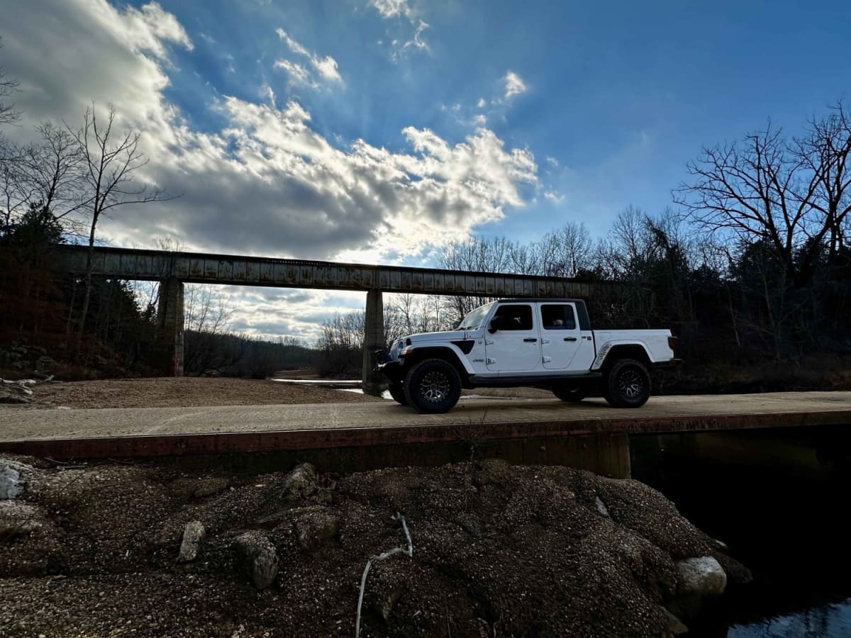Huzzah Creek Train Tunnel trail photo
