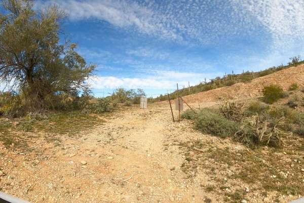 Carefree Hwy R87 Exit - East Passage