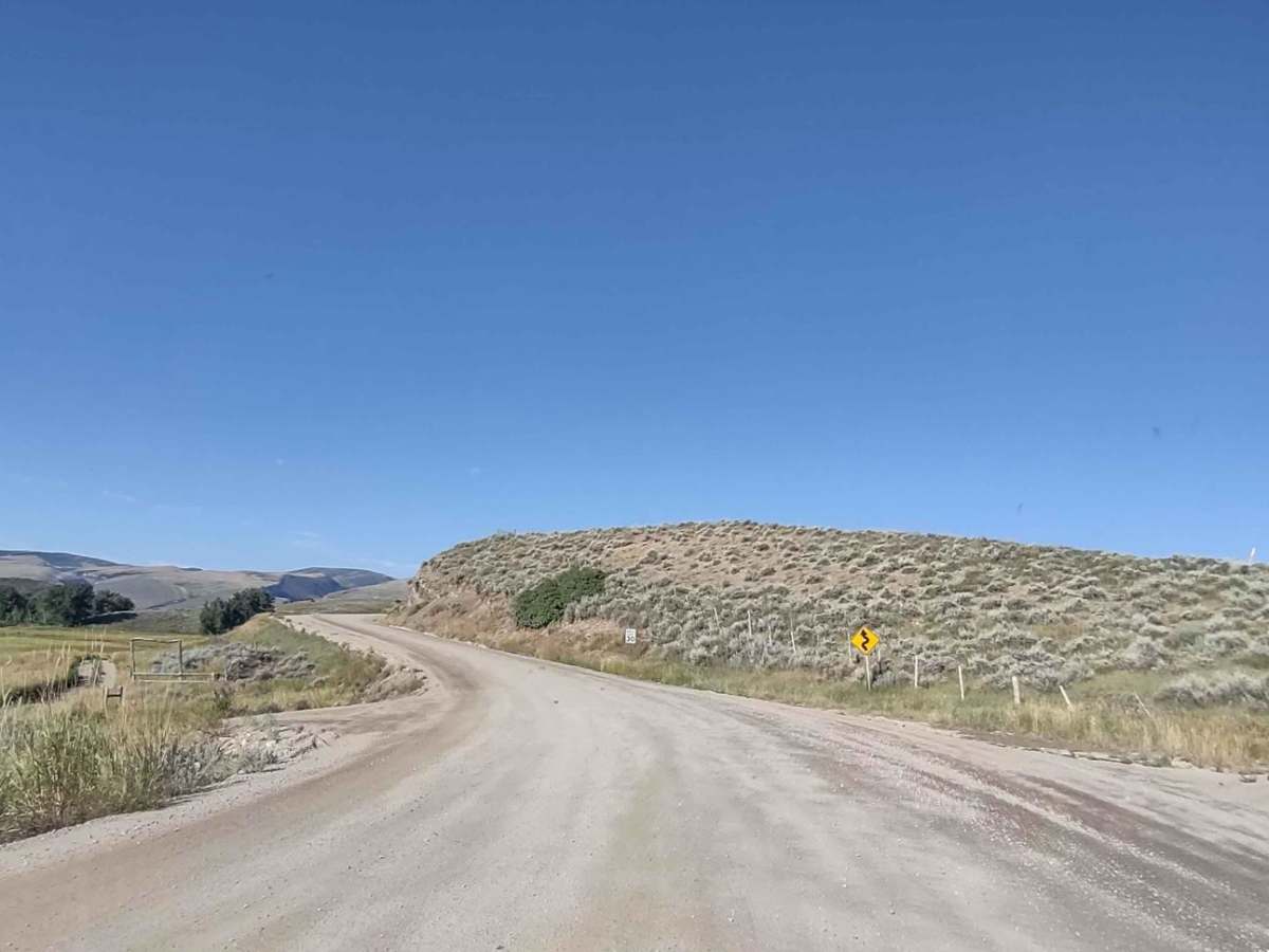 Red Canyon Road photo 4