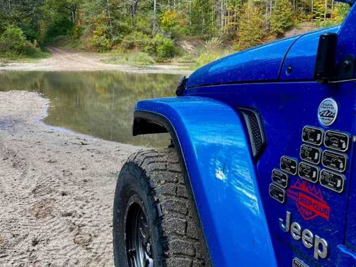 FS7320 trail photo