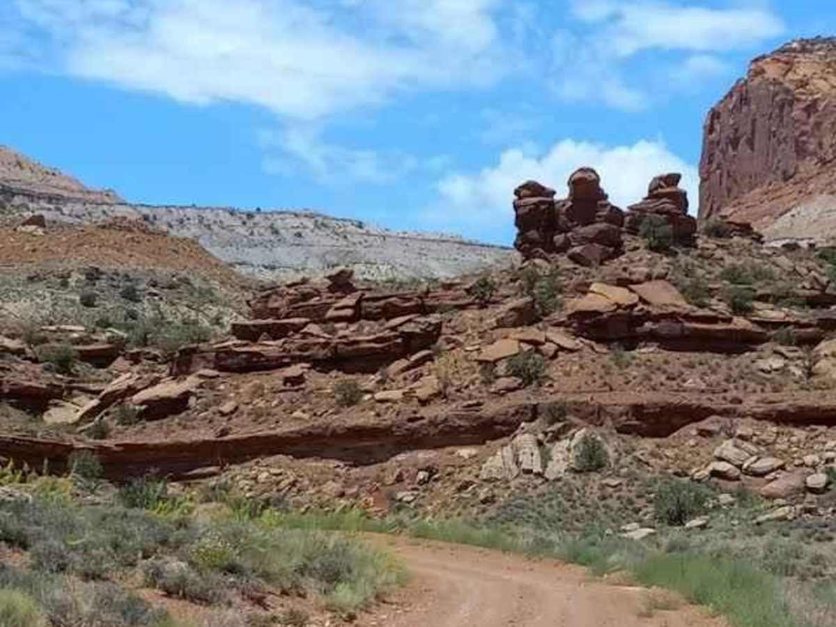 Blue Notch Road photo 2