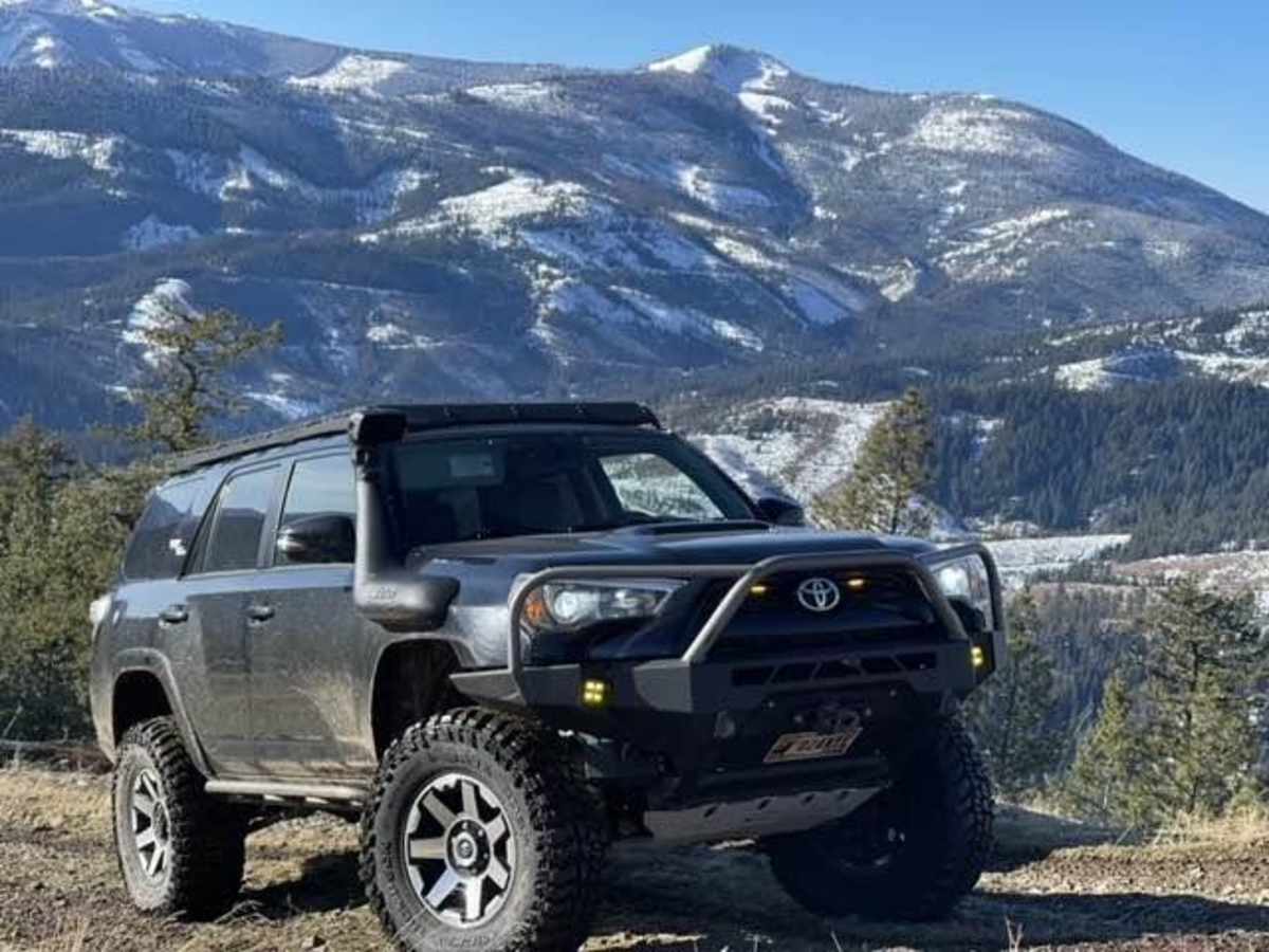 Pine Point trail photo