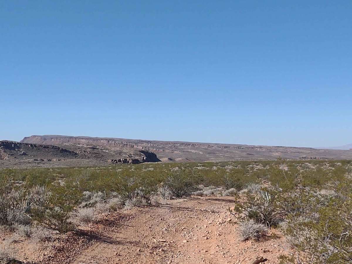 Far East Access Road to Hurricane Wash photo 2