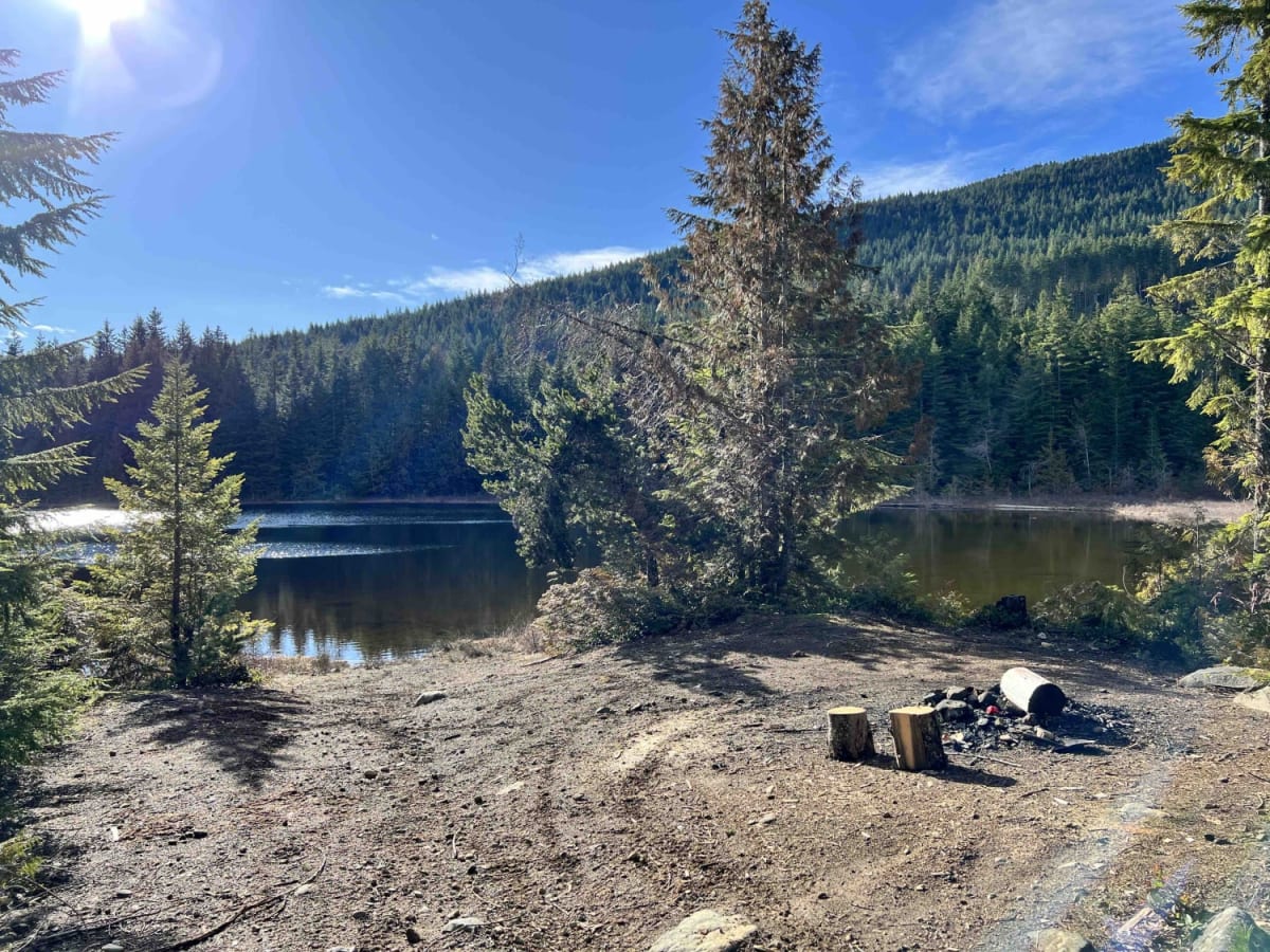 Lucid Lake trail photo