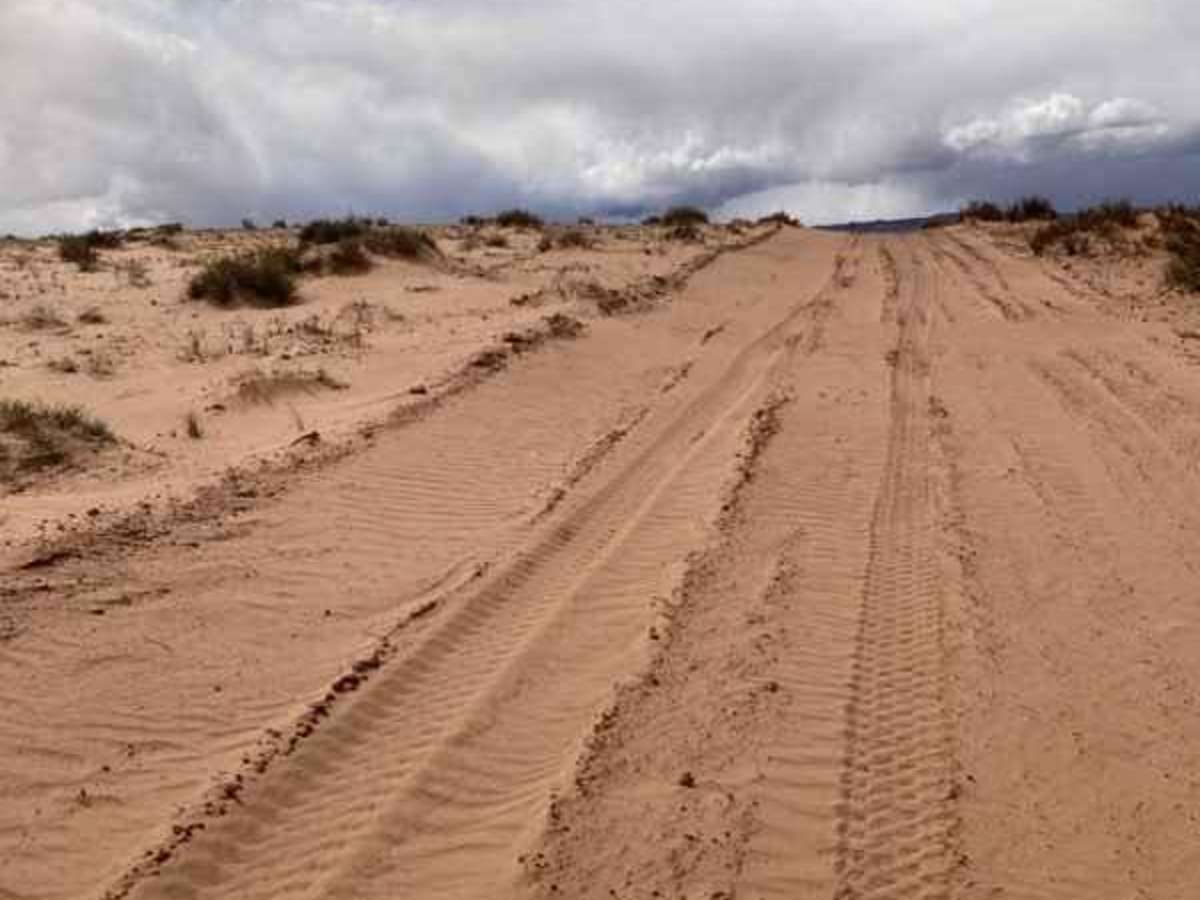 Gillis Ranch Road (BLM 9200) photo 2