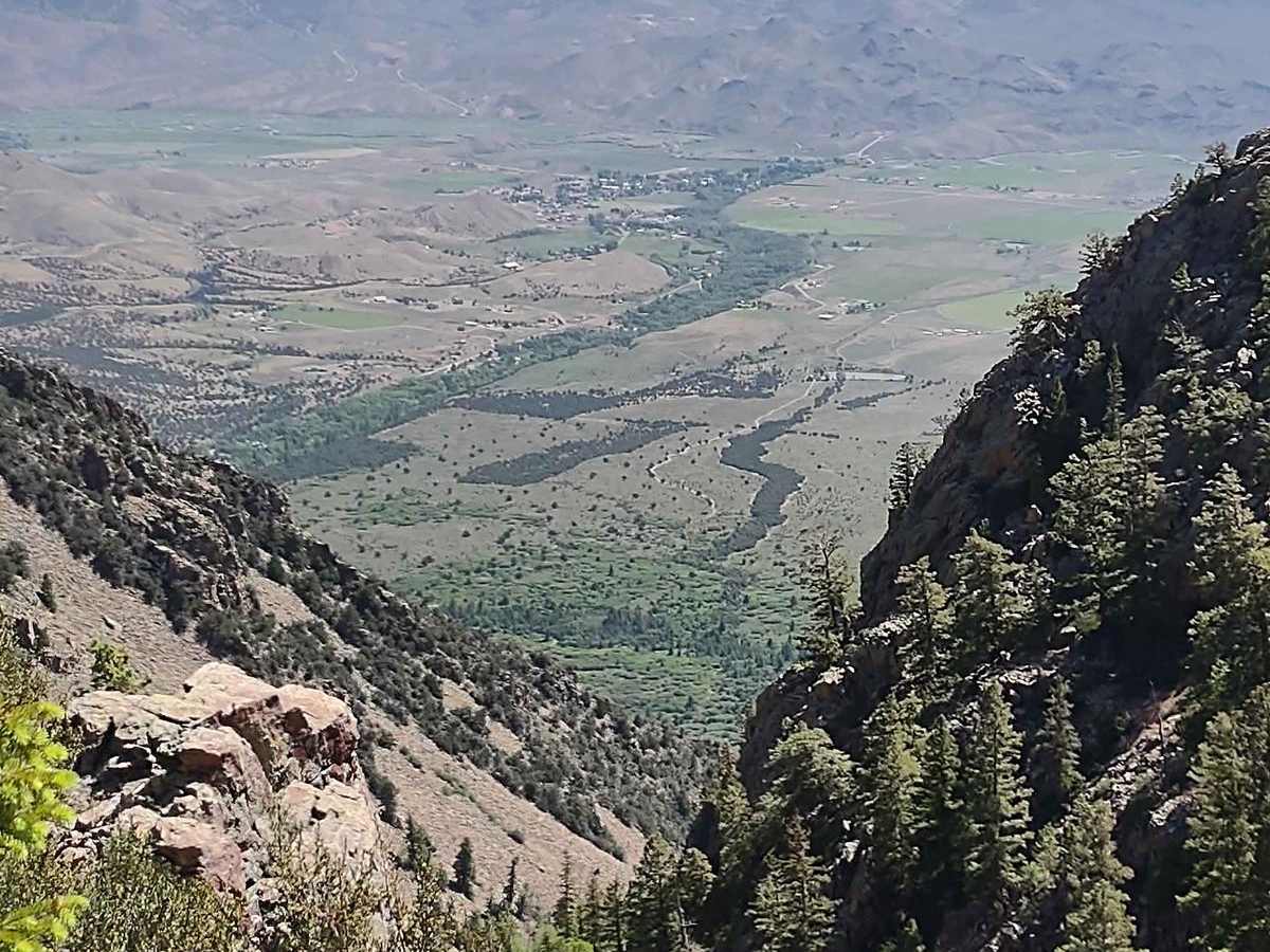 Hennessy Point trail photo
