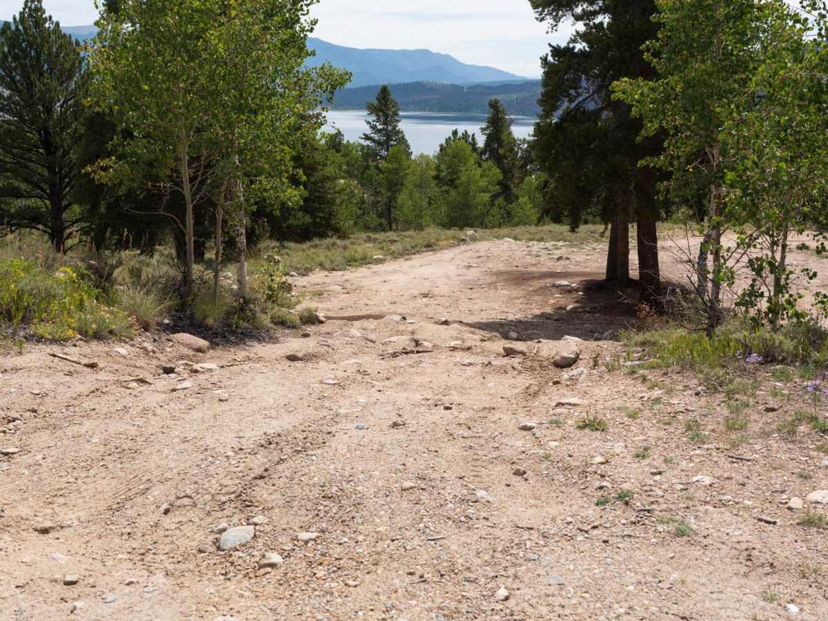 Twin Lakes Dispersed Camping Area - FR 125.D photo 5