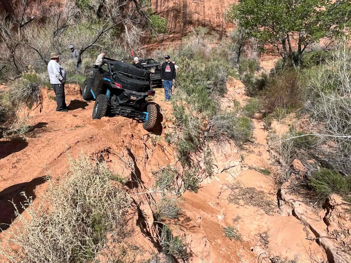 Hole in the Rock trail photo