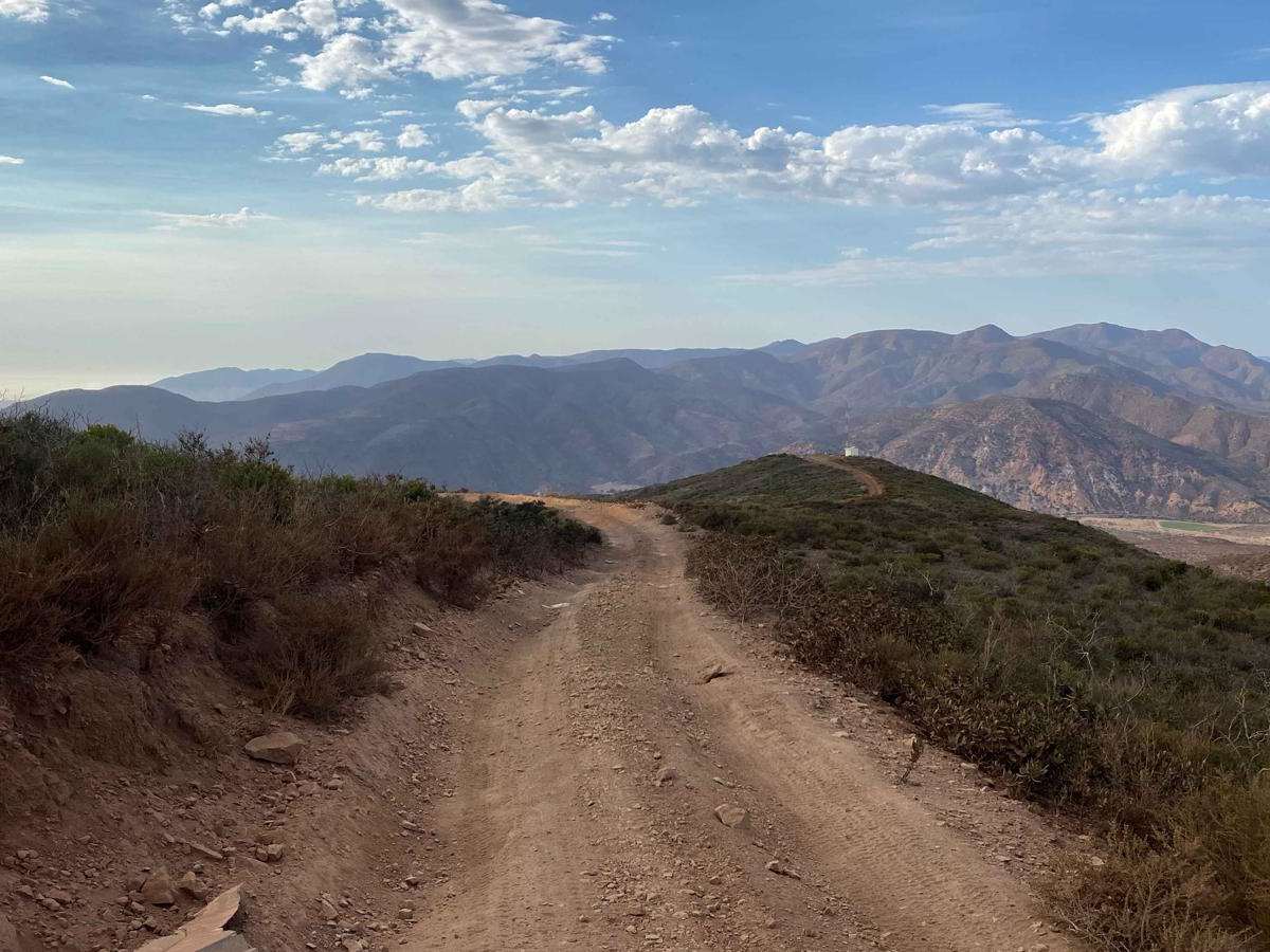 Cerro Las Pinitas trail photo