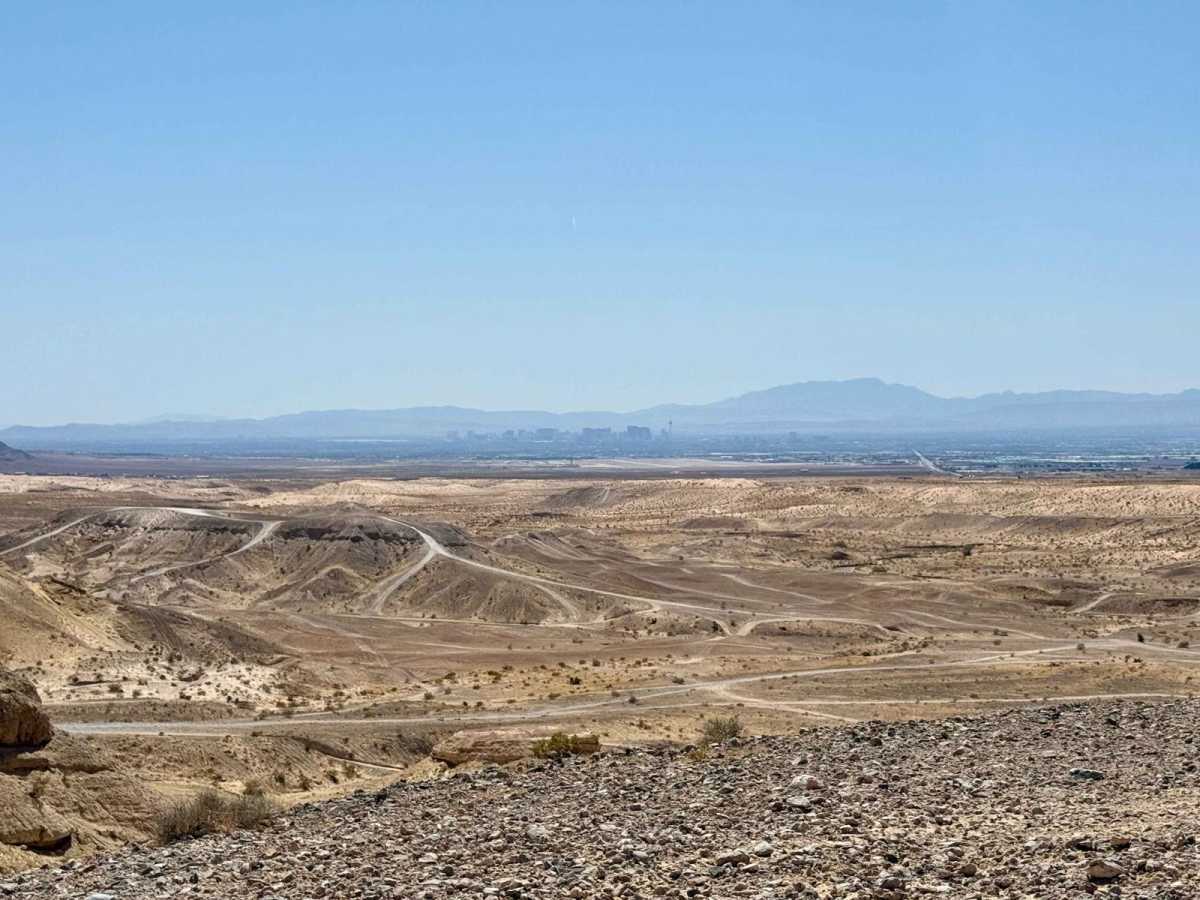 Vegas View Ridge trail photo