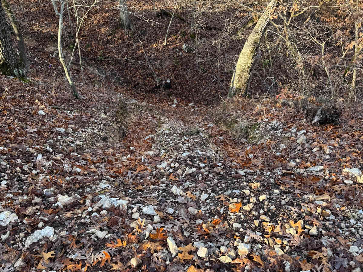 Red 322 trail photo