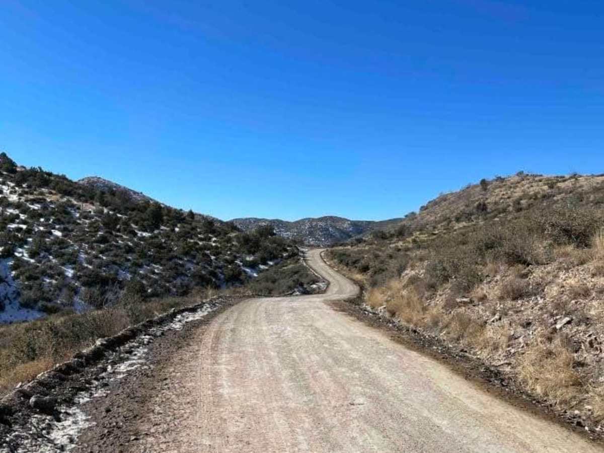 Pine Flats Road photo 3
