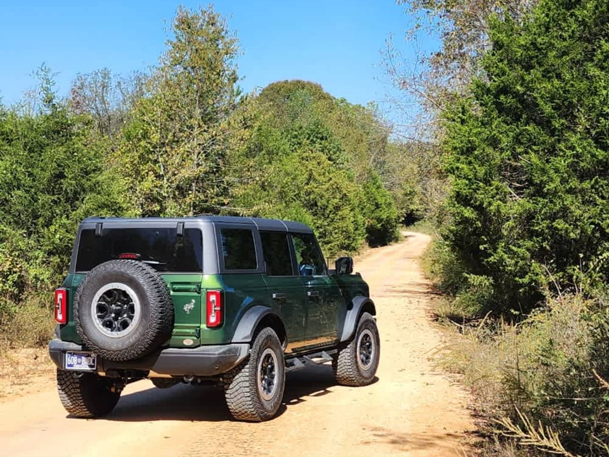 South Lick Creek Road trail photo