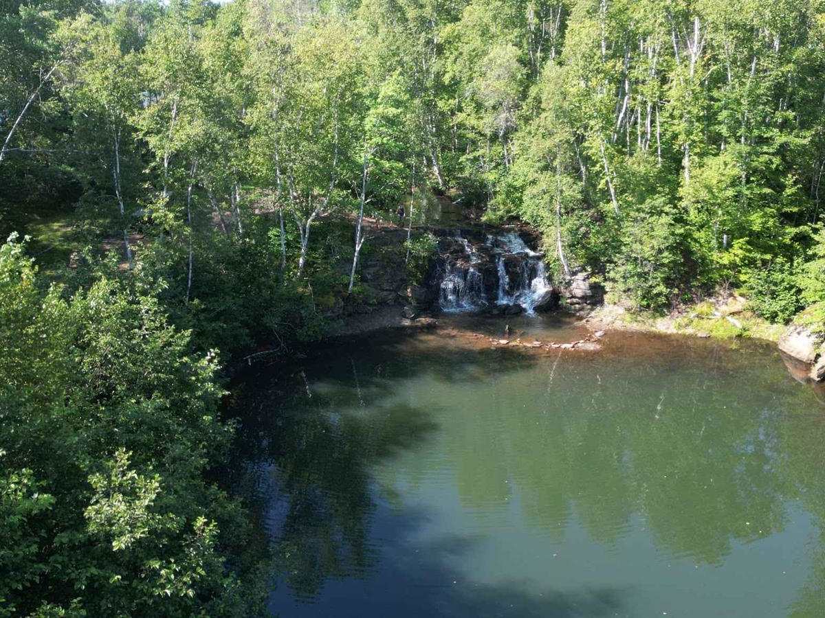 Midland Falls trail photo