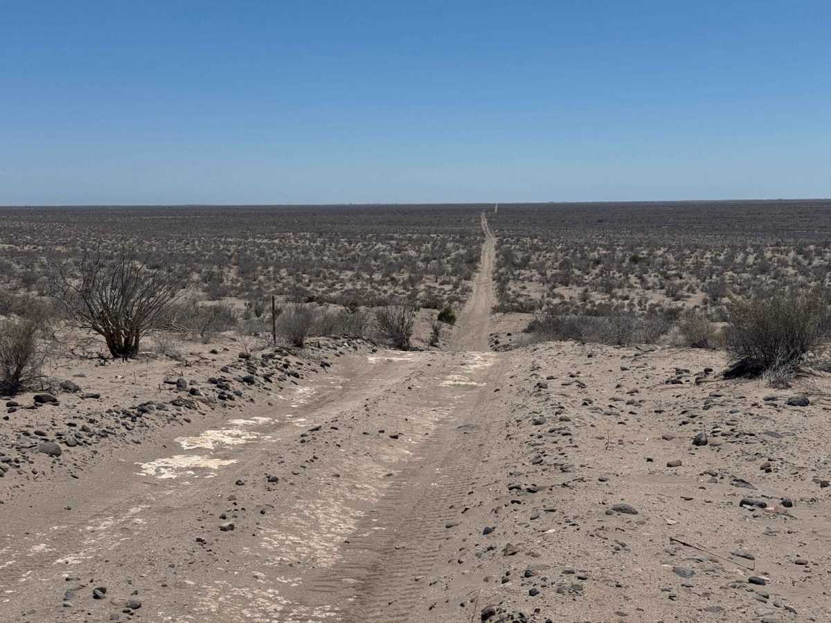 Parallel Road trail photo
