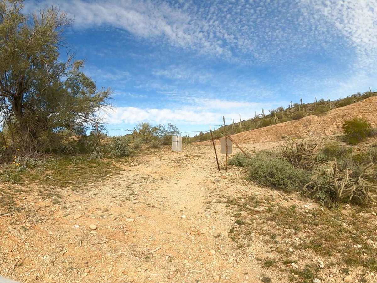 Carefree Hwy R87 Exit - East Passage trail photo