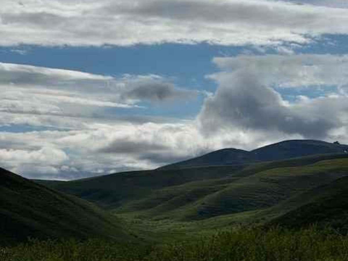 Monument Mountain trail photo