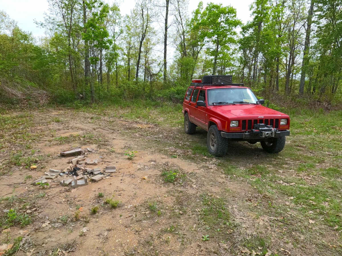 Crooked Tower Road trail photo