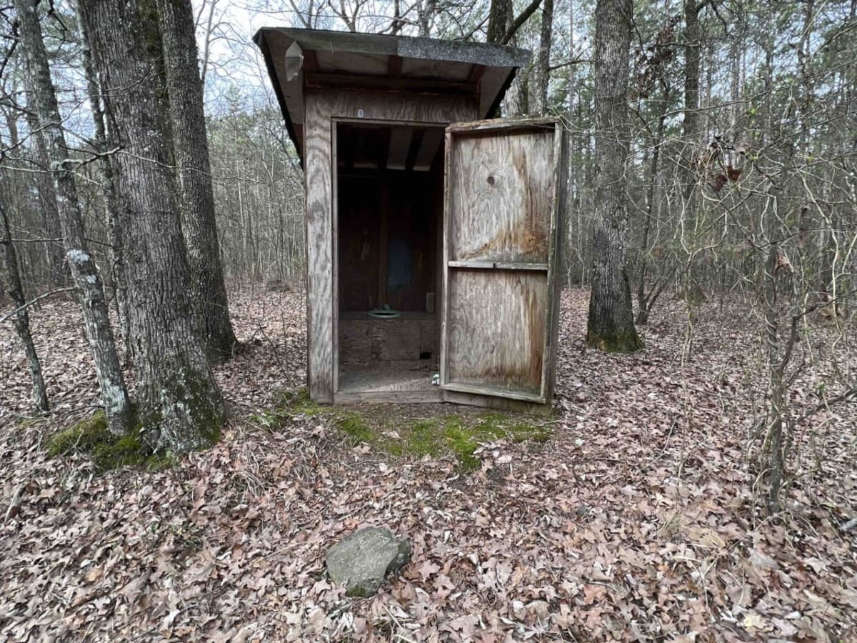 Long Hollow Road 146 photo 3