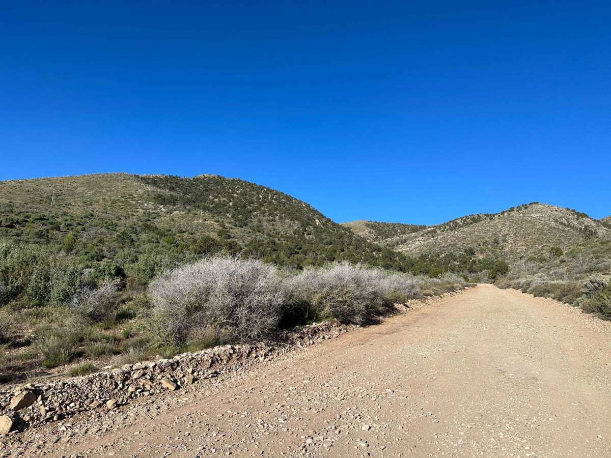 Hells Hole Pass Road photo 5