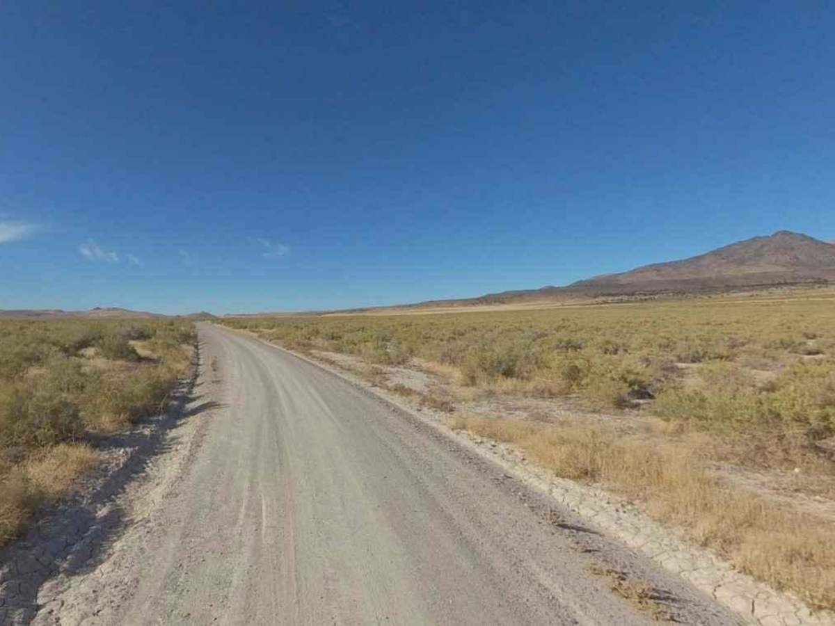 Riverbottom Road-JC8122802 photo 3